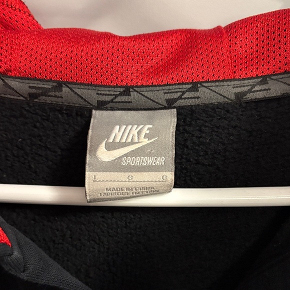 Vintage Nike Black Jacket with Red and Yellow Details - Picture 5 of 7